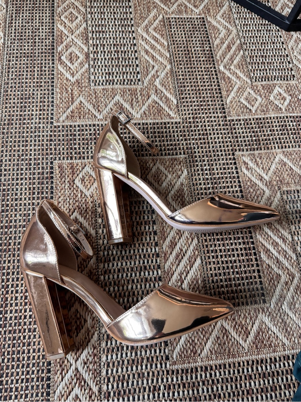 ASOS Gold Metallic Pointy Toe Heels w/ Ankle Straps Size 6.5